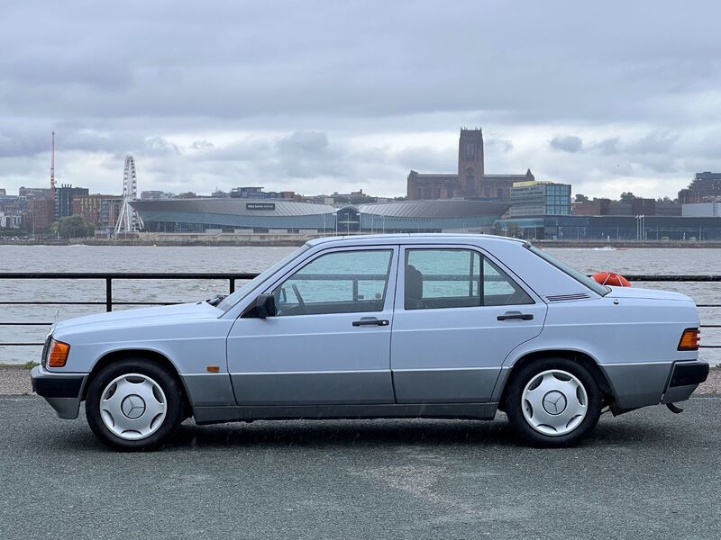 MERCEDES-BENZ 190