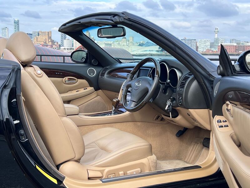 LEXUS SC 430