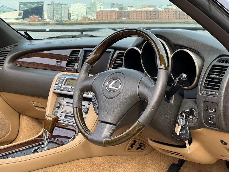 LEXUS SC 430