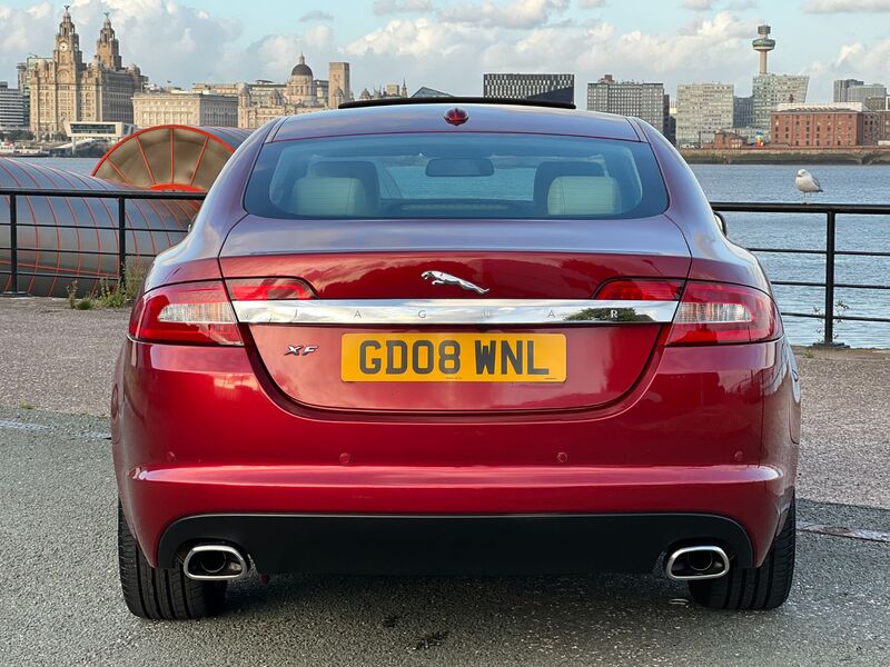 JAGUAR XF