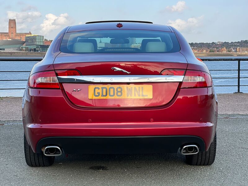 JAGUAR XF