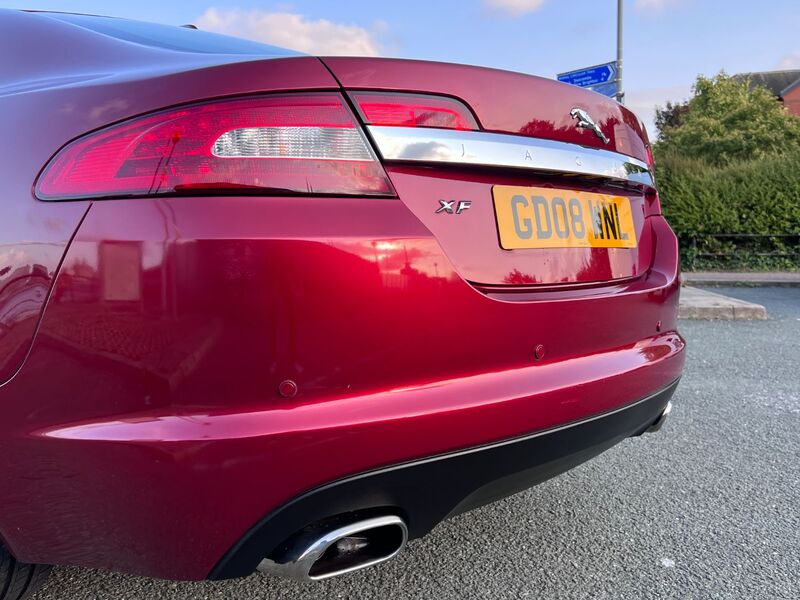 JAGUAR XF