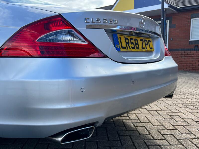 MERCEDES-BENZ CLS
