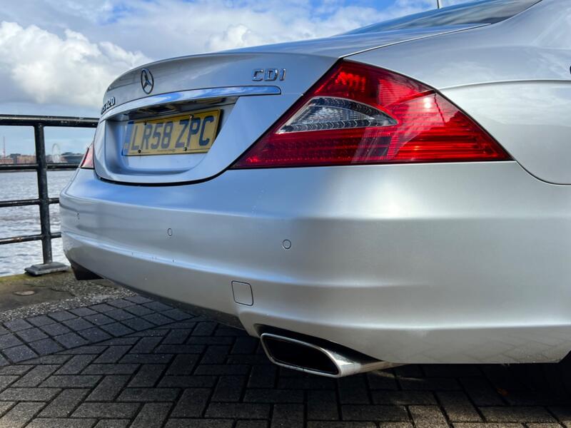 MERCEDES-BENZ CLS
